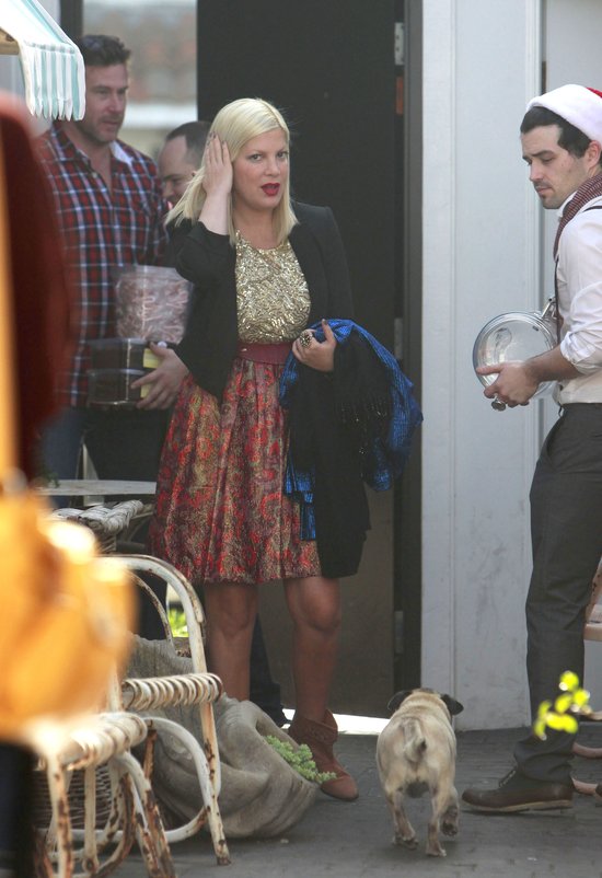 Tori Spelling przed i po makijażu (FOTO) Tori Spelling przed i po makijażu (FOTO)