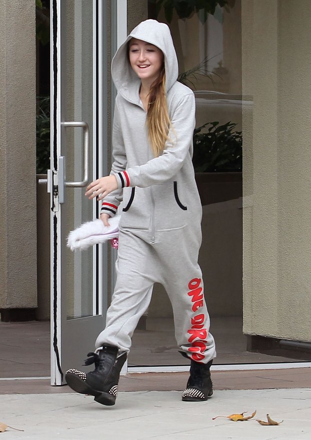 Trace i Noah Cyrus z wizytą u babci (FOTO)