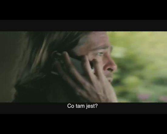 HIT! Brad Pitt poluje na pangę w polskim supermarkecie VIDEO
