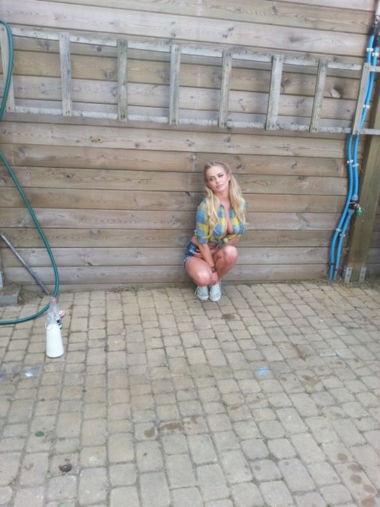 Mamy zdjęcia zza kulis sesji Pauli Tumali dla CKM-u (FOTO)