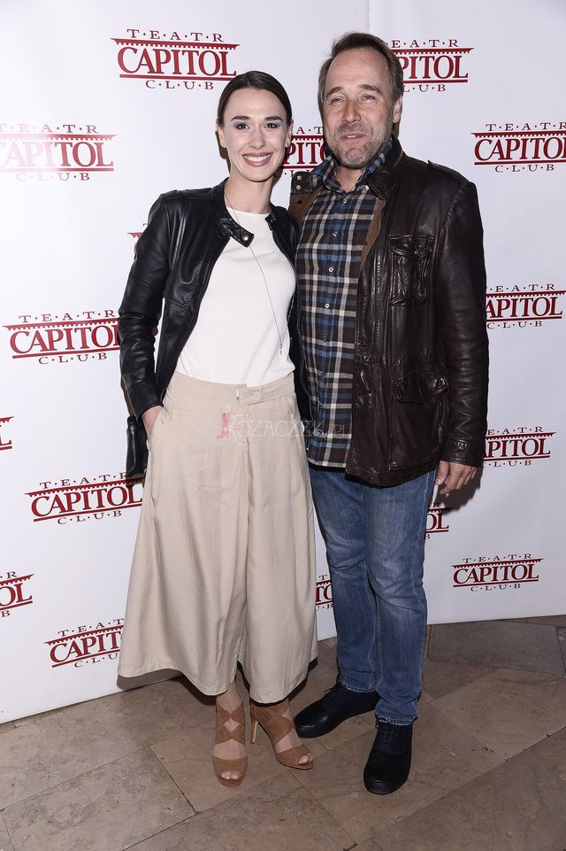 Łukasz Nowicki z żoną na premierze (ZDJĘCIA)