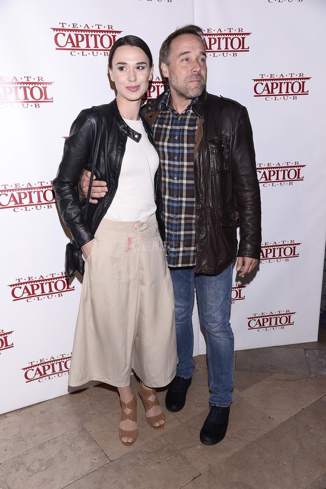 Łukasz Nowicki z żoną na premierze (ZDJĘCIA)