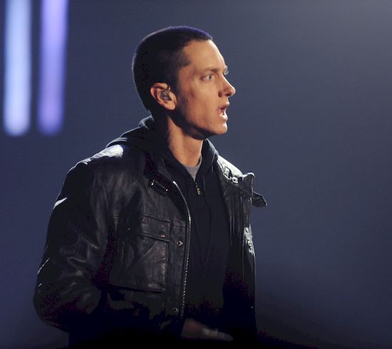 Eminem zapuścił brodę i jest NIE DO POZNANIA! (ZDJĘCIE)