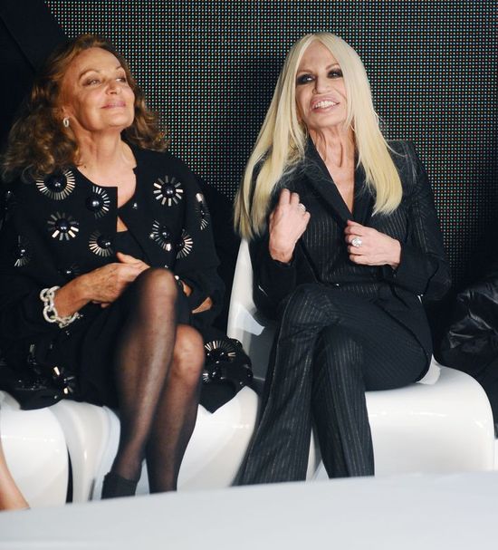 Victoria Beckham obok słynnych projektantek (FOTO)