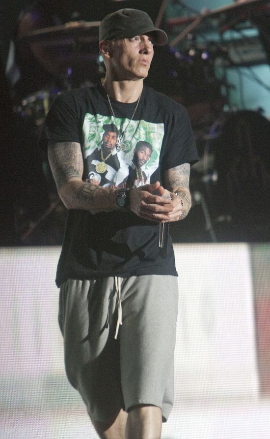 Eminem zapuścił brodę i jest NIE DO POZNANIA! (ZDJĘCIE)