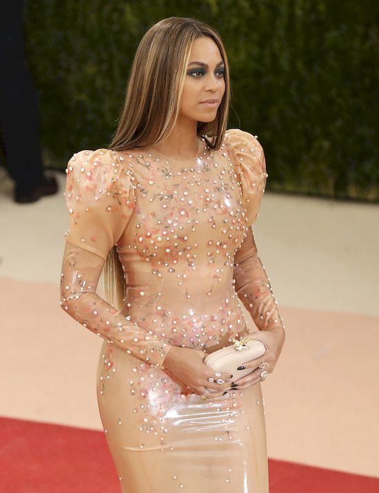 Kanye West zaatakował Jay Z i Beyonce na koncercie!