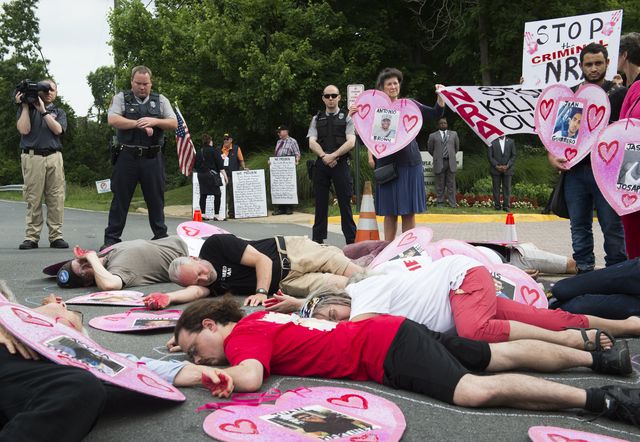To zdjęcie wstrząsnęło matką dziewczynki (FOTO)