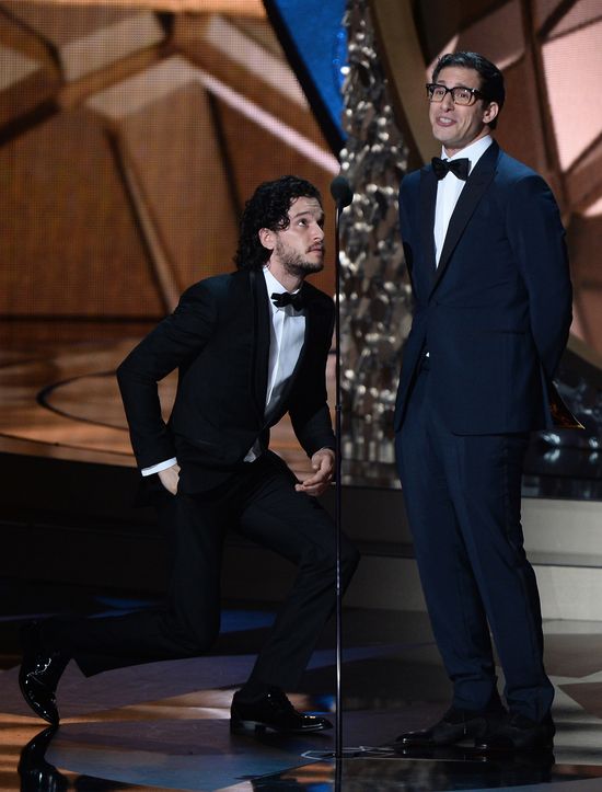 Kit Harington oświadczył się na Emmy 2016! 