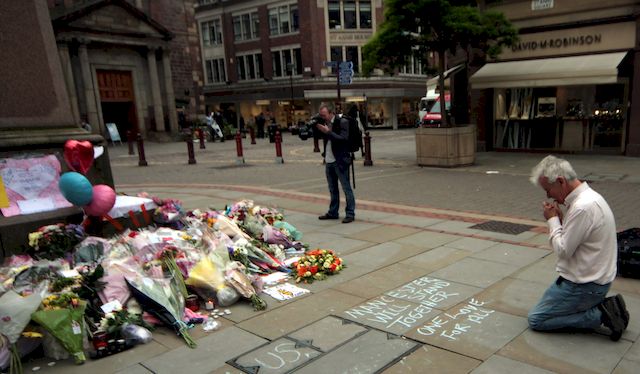 Dramat rodziny Polaków, którzy zginęli w Manchesterze: Córka była rozszarpana... Dramat rodziny Polaków, którzy zginęli w Manchesterze: Córka była rozszarpana...