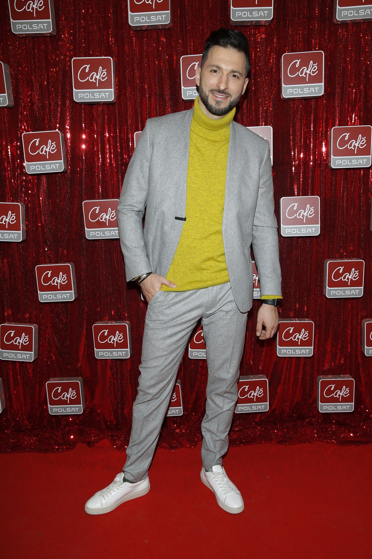 Seksowna Agnieszka Hyży, Kasia Skrzynecka w czerwieni na urodzinach Polsat Cafe