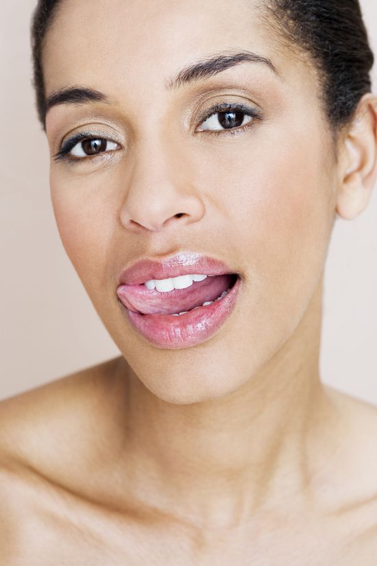 Domowe sposoby na spierzchnięte usta Domowe sposoby na spierzchnięte usta