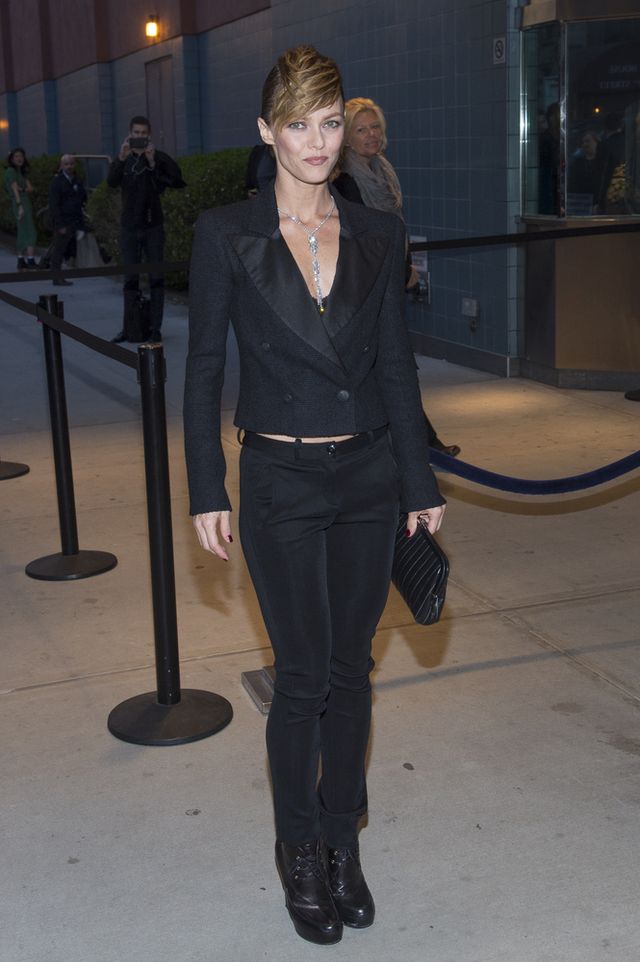 Naga prawda - której kobieta Deppa jest ładniejsza?