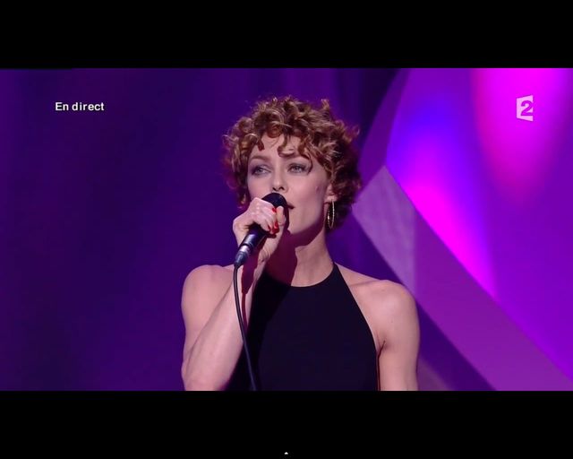 Vanessa Paradis obcięła włosy (FOTO) Vanessa Paradis obcięła włosy (FOTO)