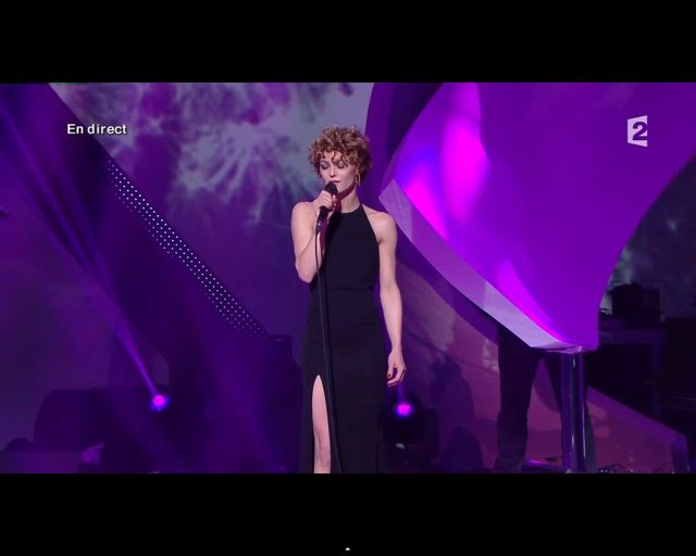 Vanessa Paradis obcięła włosy (FOTO) Vanessa Paradis obcięła włosy (FOTO)