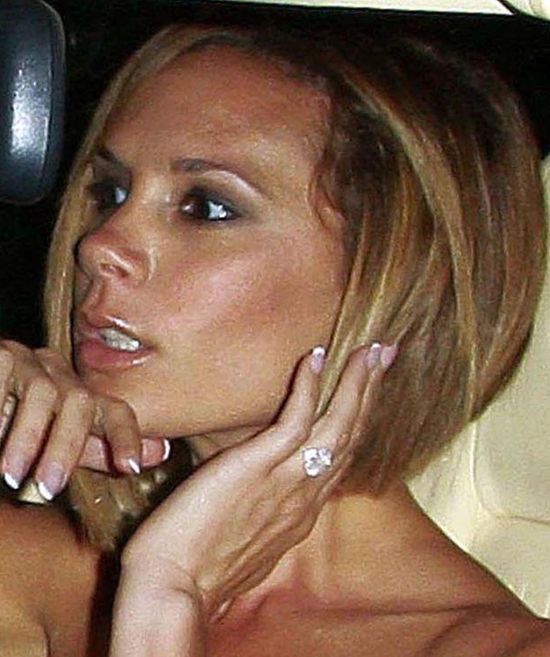 Victoria Beckham ma aż 13 pierścionków zaręczynowych! Victoria Beckham ma aż 13 pierścionków zaręczynowych!