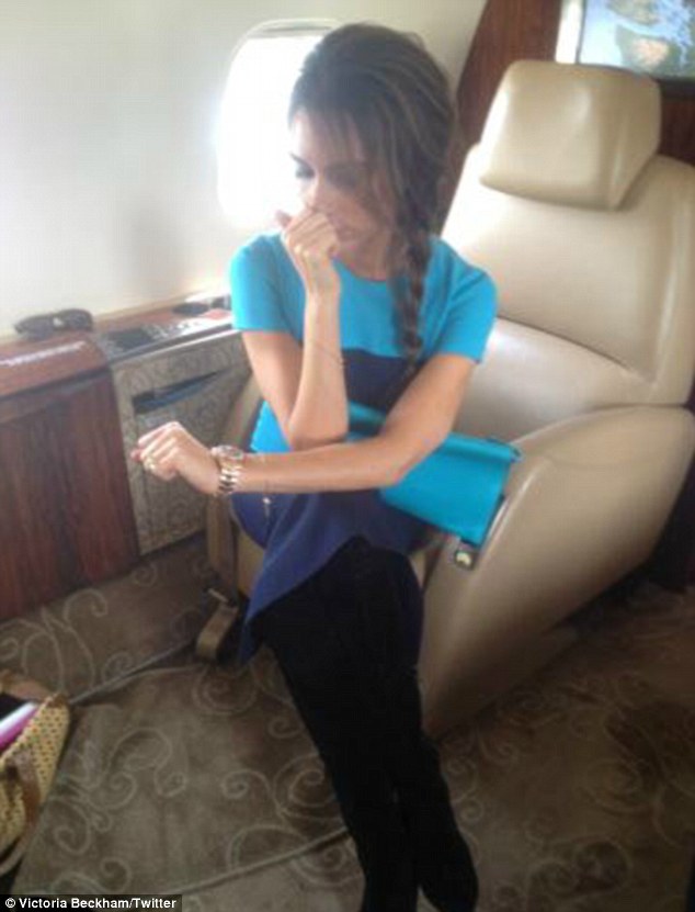 Victoria Beckham martwi się dywanem (FOTO)