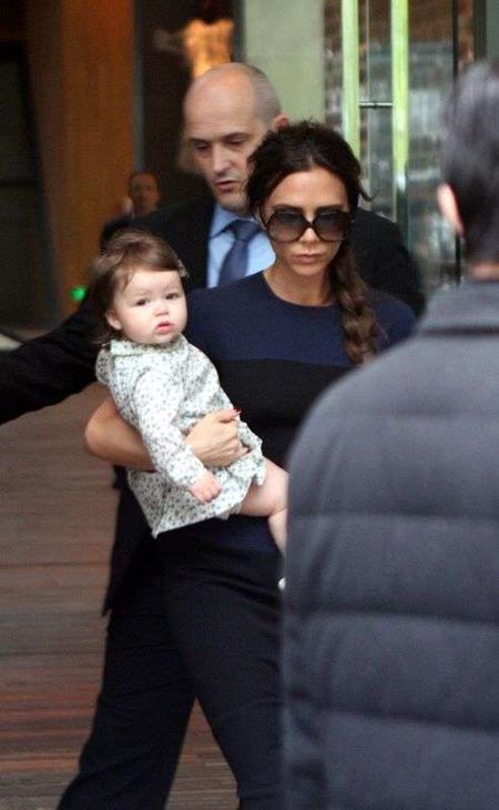 Victoria Beckham z córką Harper próbują kuchni chińskiej Victoria Beckham z córką Harper próbują kuchni chińskiej