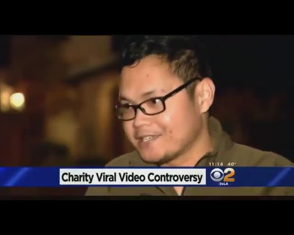 Film z bezdomnym, który dostał 100 dolarów był ustawką? [VID