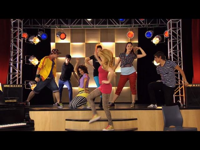 Violetta - nowa bohaterka Disneya. Będzie gwiazda? (FOTO)