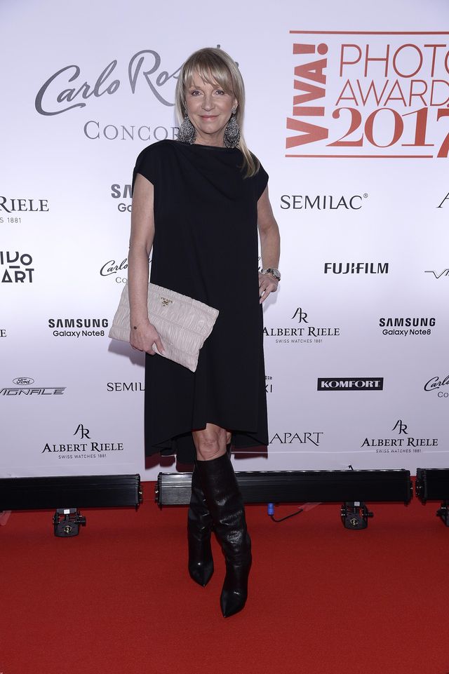 Komu i co wylało się z dekoltu na gali Viva Photo Awards? (ZDJĘCIA)