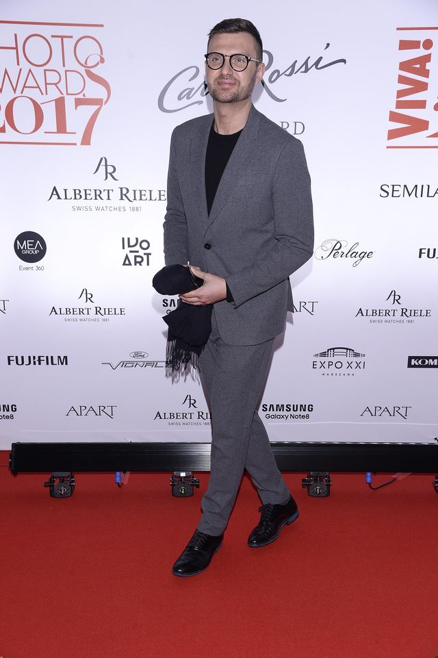 Komu i co wylało się z dekoltu na gali Viva Photo Awards? (ZDJĘCIA)