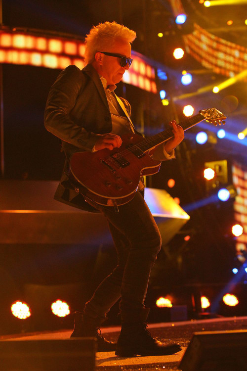 Wokalista Volvera uczy się koreańskiego Wokalista Volvera uczy się koreańskiego