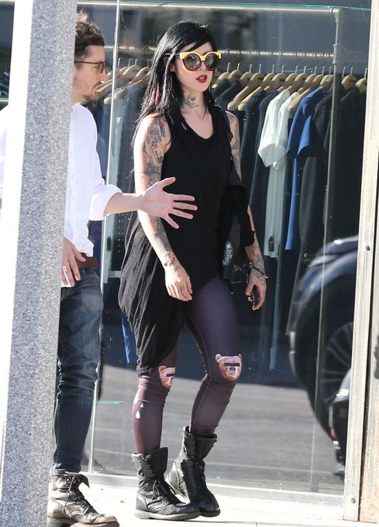 Kat Von D i jej makabryczny tort dla przyjaciół (VIDEO)