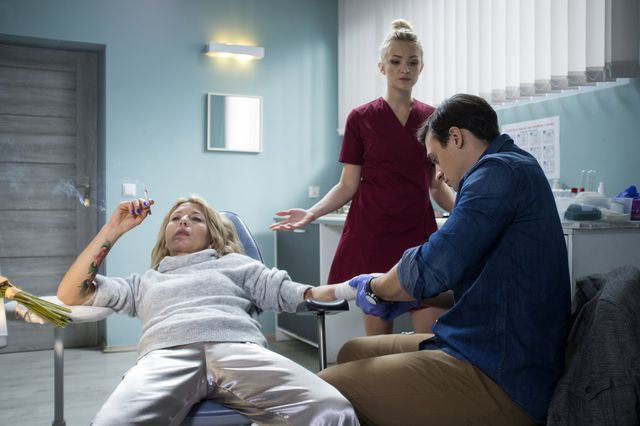 Edyta Olszówka jako... upadła gwiazda rocka (ZDJĘCIA)