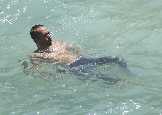 Paul Walker w sesji zdjęciowej dla Davidoffa (FOTO)