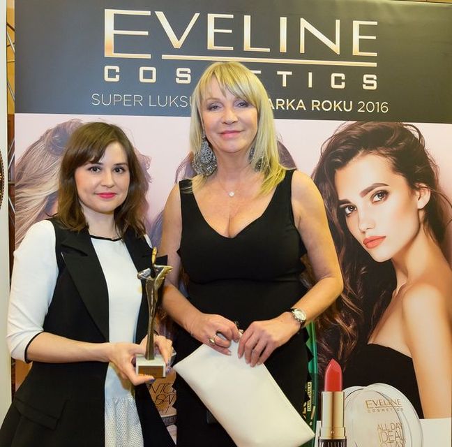 Eveline Cosmetics Super Sukces Roku 2017 Eveline Cosmetics Super Sukces Roku 2017