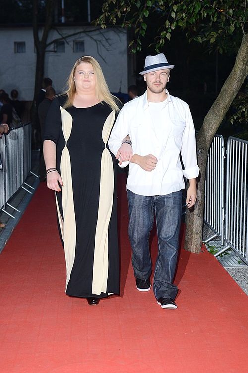 Weronika Grycan w sukience z rozcięciem do uda (FOTO)