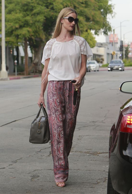 Rosie Hountington-Whiteley piękna na co dzień (FOTO)