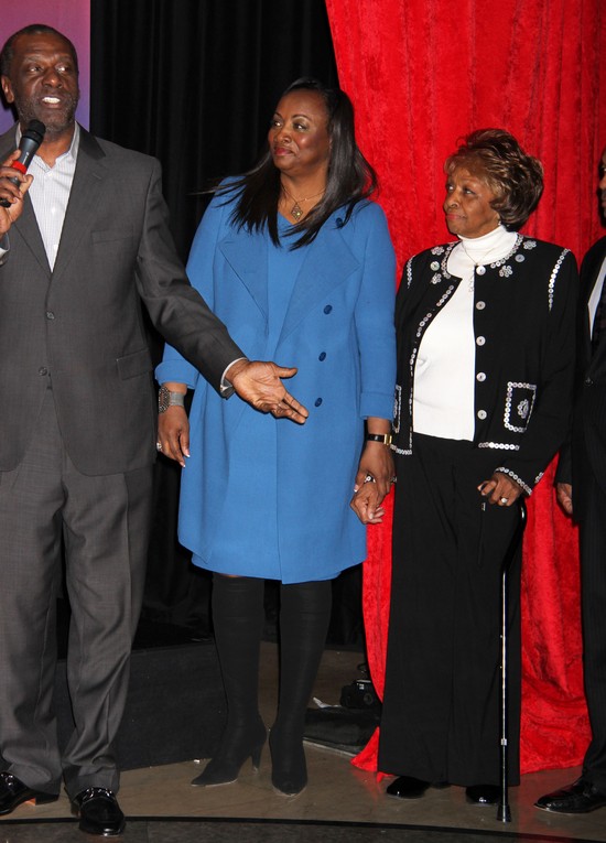 Zaprezentowano cztery figury woskowe Whitney Houston (FOTO)