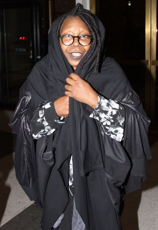 Whoopi Goldberg znów puściła bąka na wizji [VIDEO]