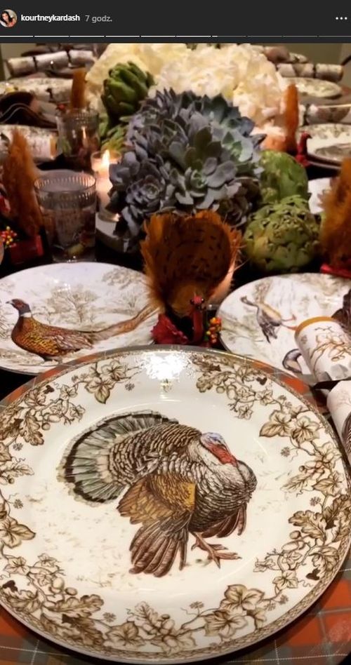 Scott Disick Święto Dziękczynienia spędził z Kourtney i dziećmi (ZDJĘCIA) Scott Disick Święto Dziękczynienia spędził z Kourtney i dziećmi (ZDJĘCIA)