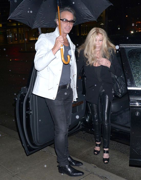 Kobieta Kot na randce Kobieta Kot na randce