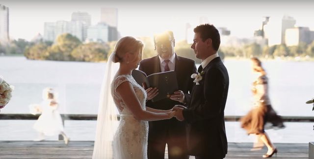 NIESAMOWITE! Scena jak z filmu. Tych dwoje już mówiło sobie TAK, gdy... NIESAMOWITE! Scena jak z filmu. Tych dwoje już mówiło sobie TAK, gdy...