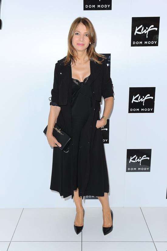 Niektórzy oceniają wiek kobiety po szyi, dłoniach i dekolcie (FOTO)