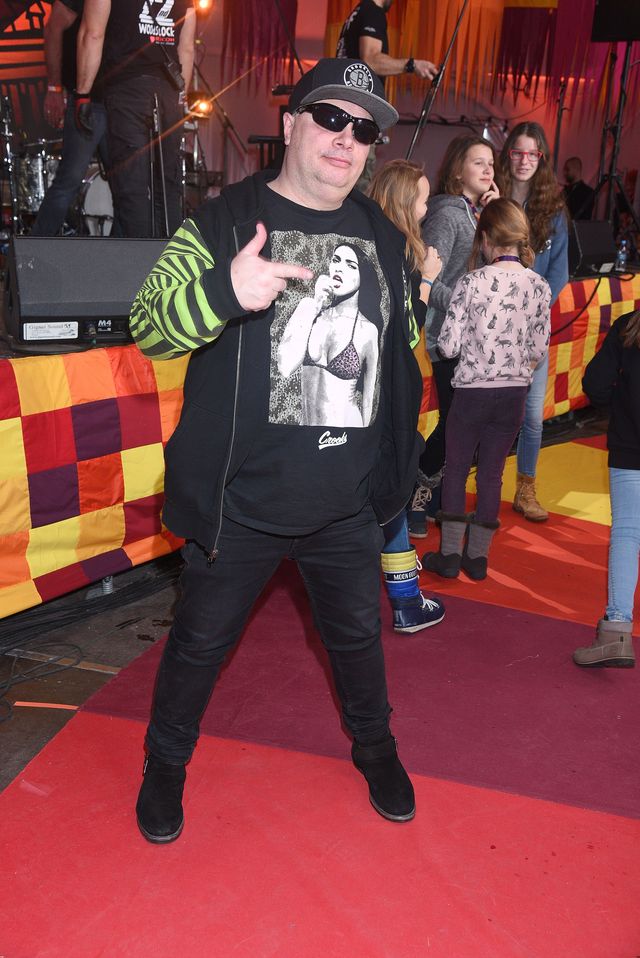 Gwiazdy kwestowały na rzecz Wielkiej Orkiestry Świątecznej Pomocy (FOTO) Gwiazdy kwestowały na rzecz Wielkiej Orkiestry Świątecznej Pomocy (FOTO)