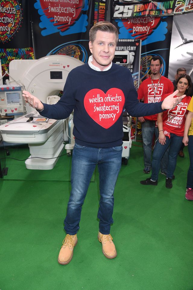 Gwiazdy kwestowały na rzecz Wielkiej Orkiestry Świątecznej Pomocy (FOTO) Gwiazdy kwestowały na rzecz Wielkiej Orkiestry Świątecznej Pomocy (FOTO)