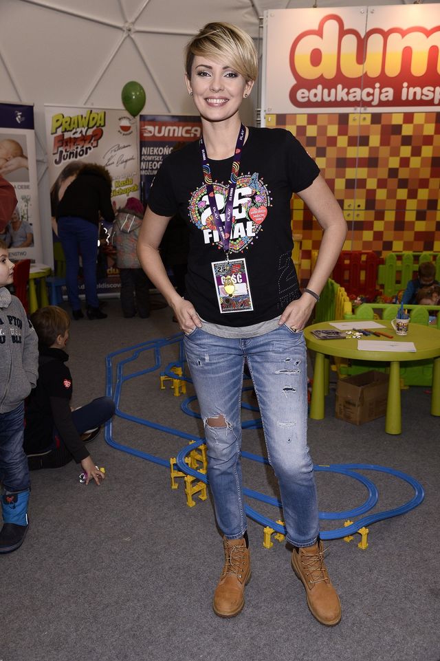 Gwiazdy kwestowały na rzecz Wielkiej Orkiestry Świątecznej Pomocy (FOTO) Gwiazdy kwestowały na rzecz Wielkiej Orkiestry Świątecznej Pomocy (FOTO)