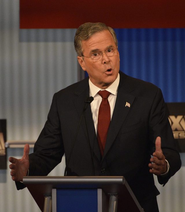 Jeb Bush: Tak, do diabła! Zabiły Hitlera - dziecko Jeb Bush: Tak, do diabła! Zabiły Hitlera - dziecko