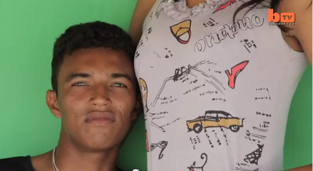 Ma chłopaka niższego o pół metra