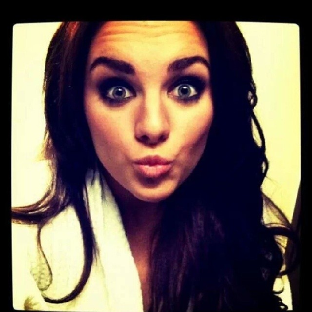 Okupnik zajada się kluskami śląskimi (FOTO)