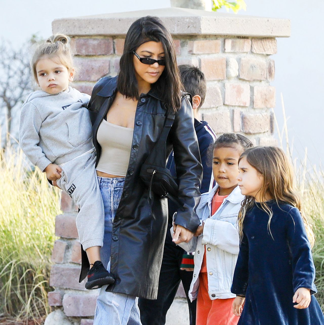 Fani krytykują Scotta za długie włosy synka Reigna 