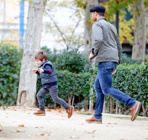 Xabi Alonso świętował urodziny z żoną i dziećmi (FOTO) Xabi Alonso świętował urodziny z żoną i dziećmi (FOTO)