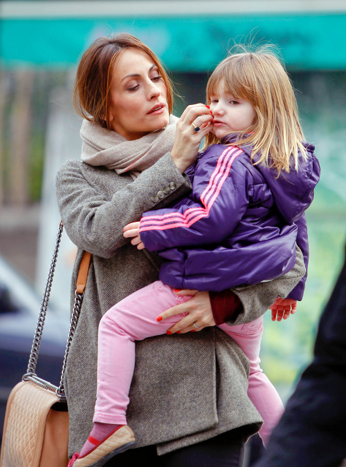 Xabi Alonso świętował urodziny z żoną i dziećmi (FOTO) Xabi Alonso świętował urodziny z żoną i dziećmi (FOTO)