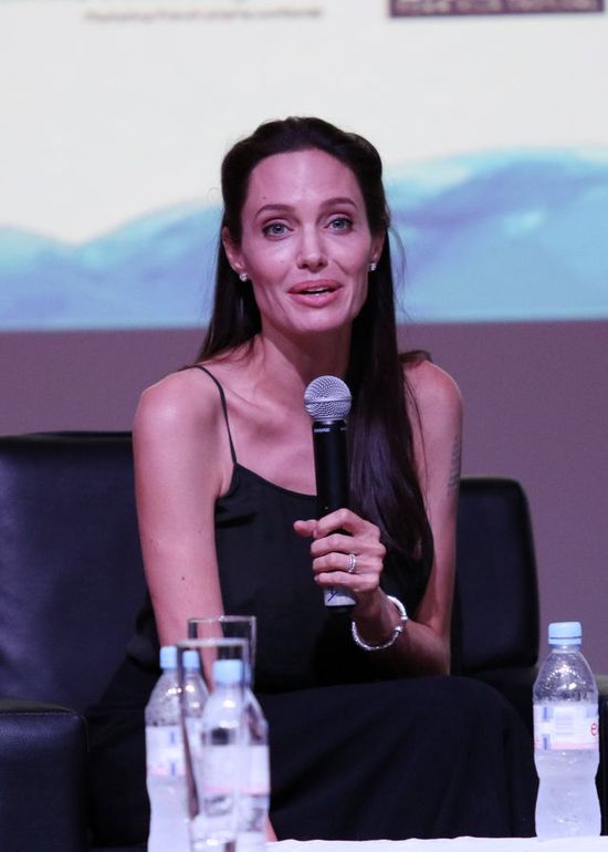 Angelina Jolie rezygnuje z aktorstwa?! Ma już DOŚĆ Angelina Jolie rezygnuje z aktorstwa?! Ma już DOŚĆ