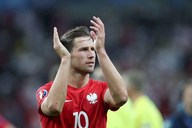 Grzegorz Krychowiak tańczy i ŚPIEWA dla Wojtka Szczęsnego! Grzegorz Krychowiak tańczy i ŚPIEWA dla Wojtka Szczęsnego!