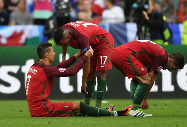 Dramat Cristiano Ronaldo w finale Euro 2016! (VIDEO)